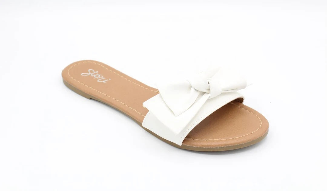 Stoli Flat Shoe w/ Bow